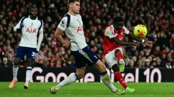 توقيت مُحدد.. موعد مباراة توتنهام وآرسنال بالدوري الإنجليزي